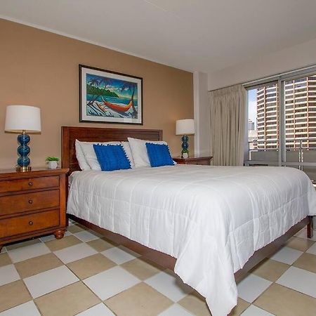 Resort Life At A Low Price- Ilikai Hotel Honolulu Extérieur photo